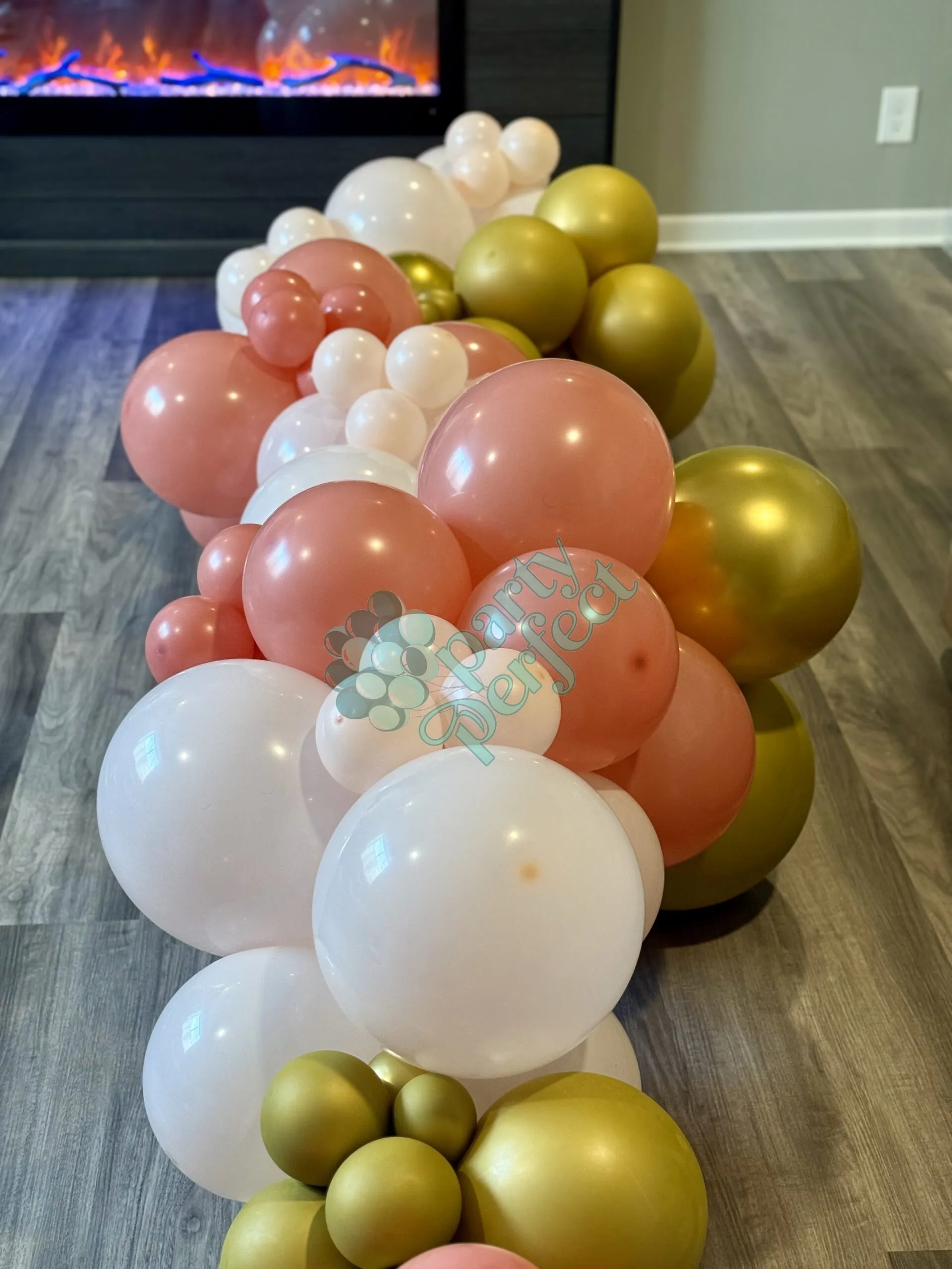 Balloon Garlands — photo 1