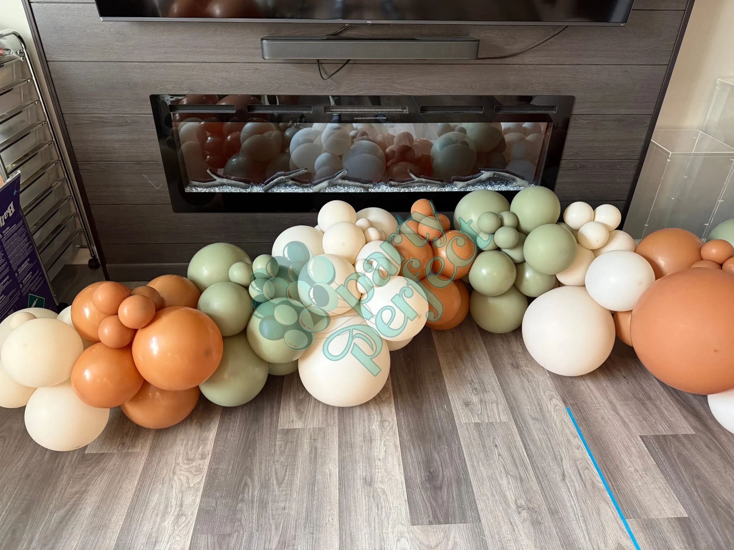 Balloon Garlands — photo 3